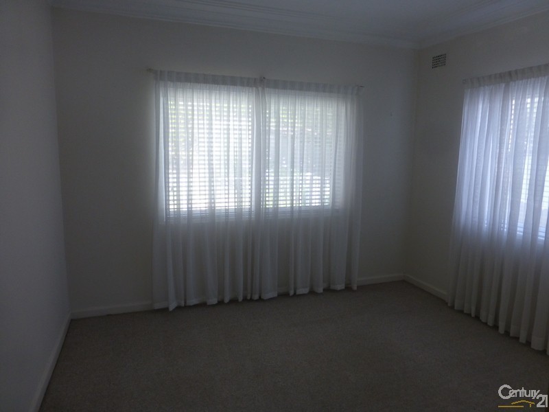 23 Oxford Falls Road, Beacon Hill NSW 2100