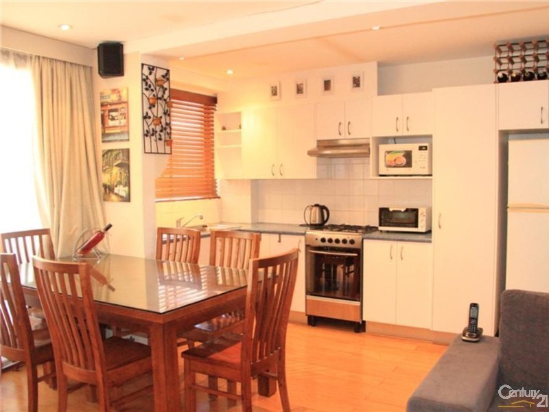 8/95 Pacific Parade, Dee Why NSW 2099