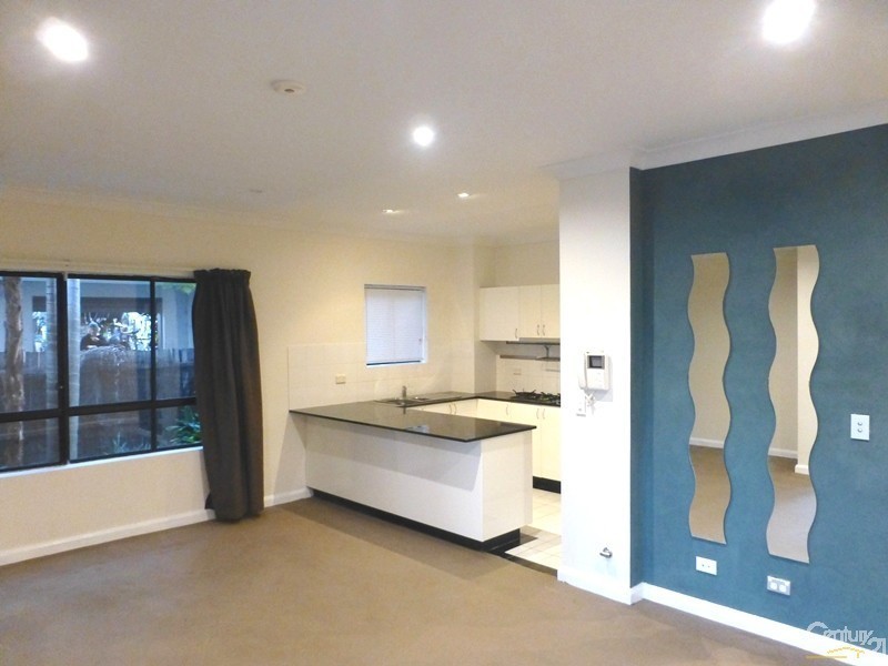 4/3-11 Hawkesbury Avenue, Dee Why NSW 2099