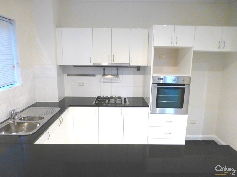 4/3-11 Hawkesbury Avenue, Dee Why NSW 2099