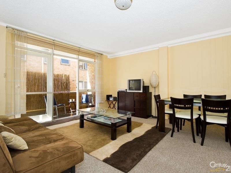 2/89 Pacific Parade, Dee Why NSW 2099