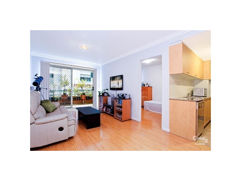 2/1-3 Sturdee Parade, Dee Why NSW 2099