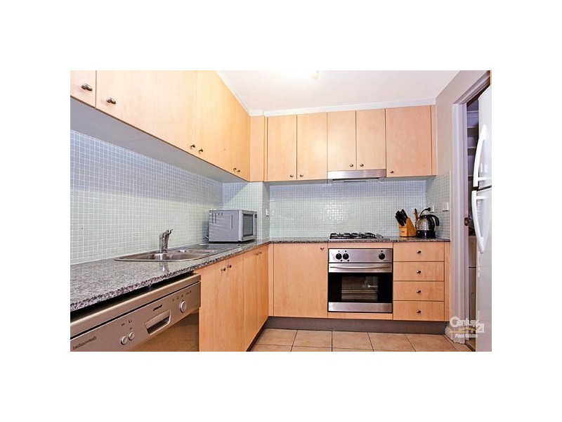 2/1-3 Sturdee Parade, Dee Why NSW 2099