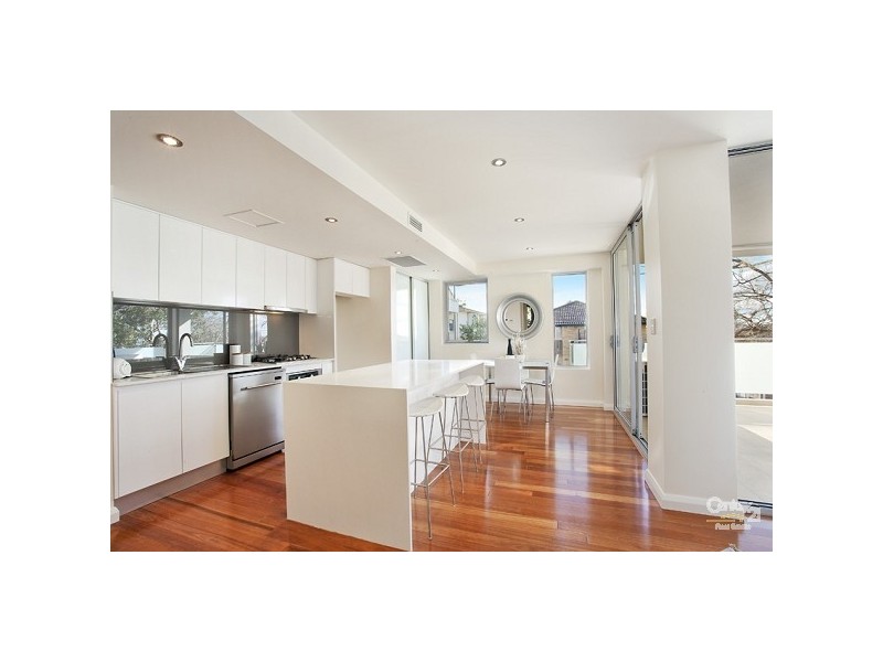 2/23 Park Street, Collaroy NSW 2097