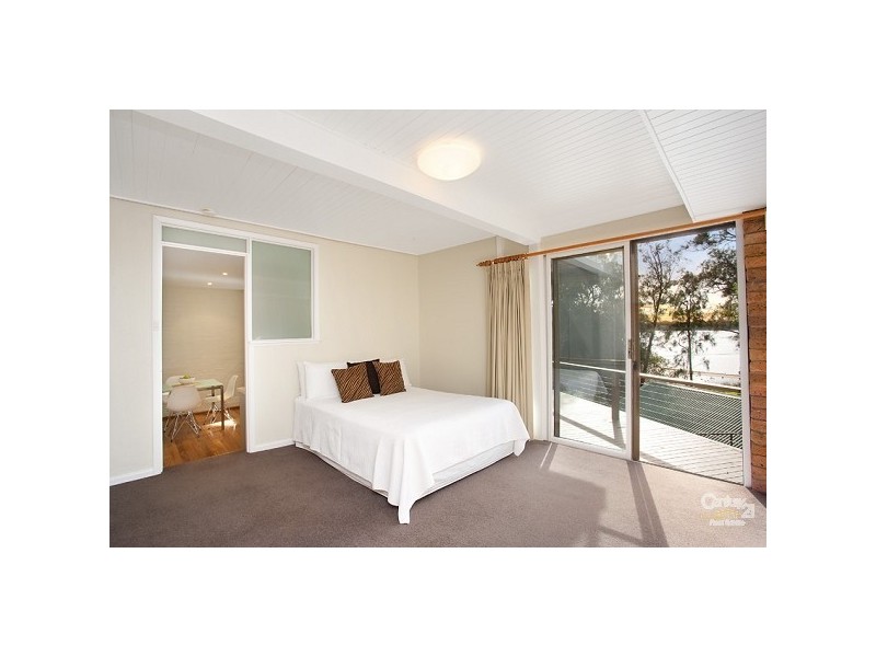 36 The Esplanade, Narrabeen NSW 2101