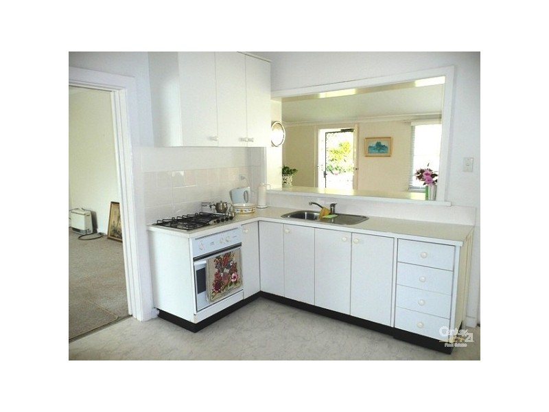 23 Oxford Falls Road, Beacon Hill NSW 2100