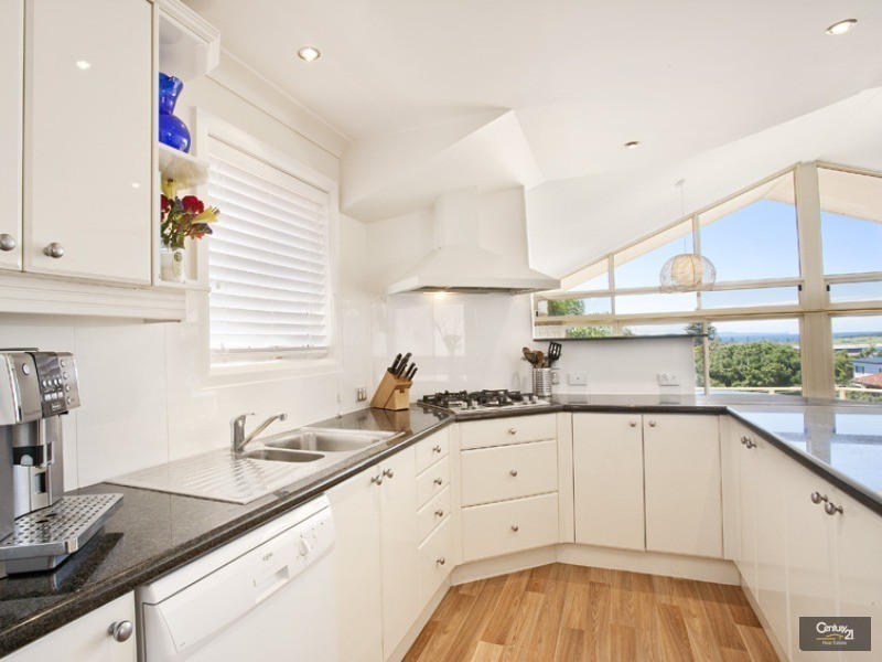 33 Undercliffe Street, Dee Why NSW 2099