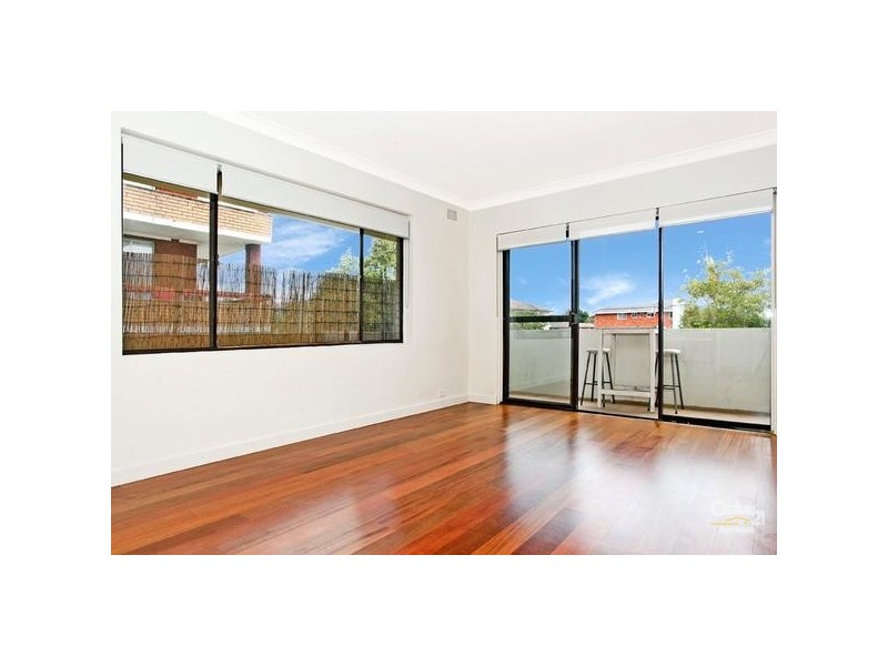 2/139 Pacific Parade, Dee Why NSW 2099