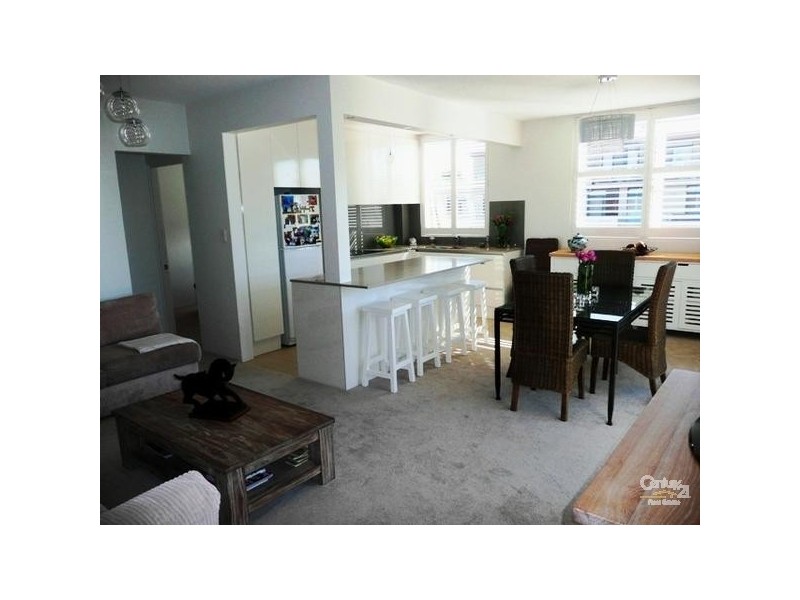 2/29 Lagoon Street, Narrabeen NSW 2101