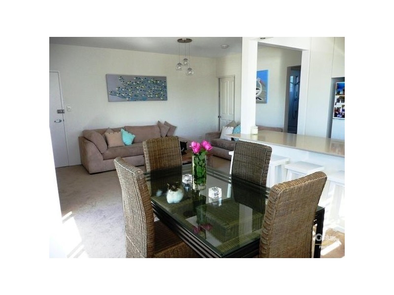 2/29 Lagoon Street, Narrabeen NSW 2101