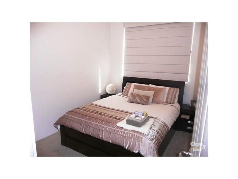 2/29 Lagoon Street, Narrabeen NSW 2101