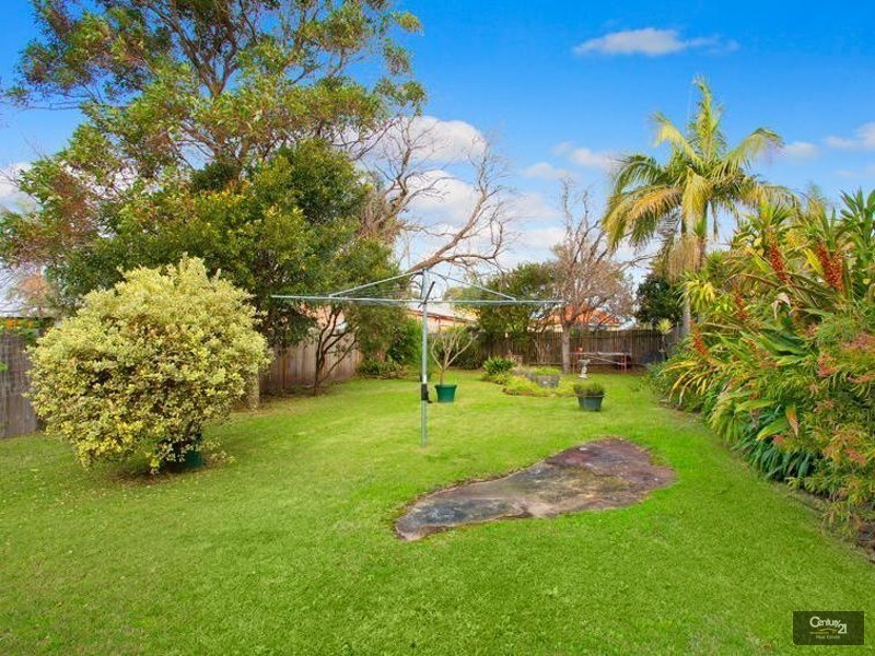 23 Greenwood Avenue, Narraweena NSW 2099