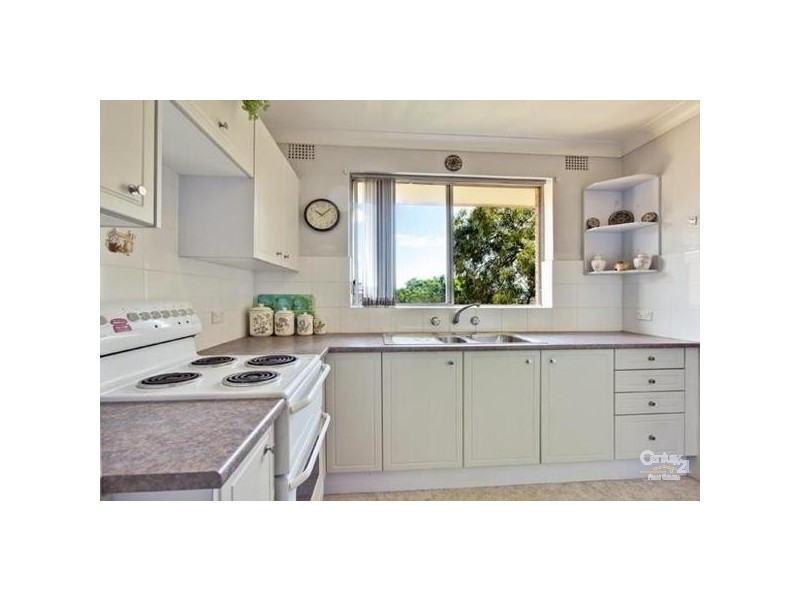 17/52-54 Pacific Parade, Dee Why NSW 2099