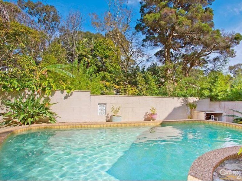 10 Birinta Street, Narraweena NSW 2099