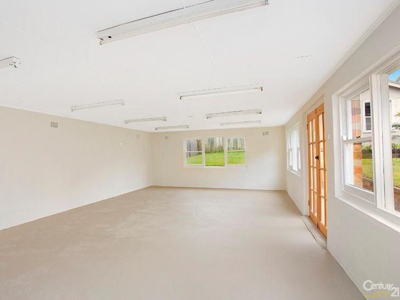 122 Pitt Road, North Curl Curl NSW 2099