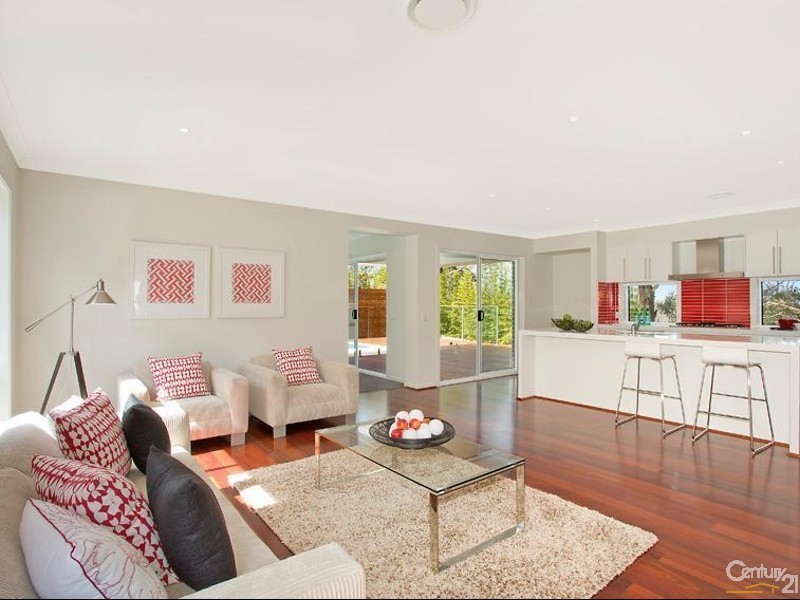 9B Rayner Avenue, Narraweena NSW 2099