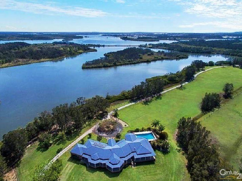 60 Micalo Road, Micalo Island NSW 2464