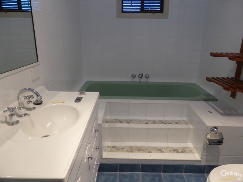 14 Daphne Street, Girards Hill NSW 2480