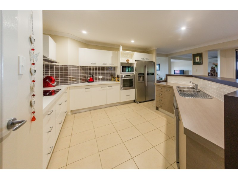 11 Lindsay Avenue, Cumbalum NSW 2478