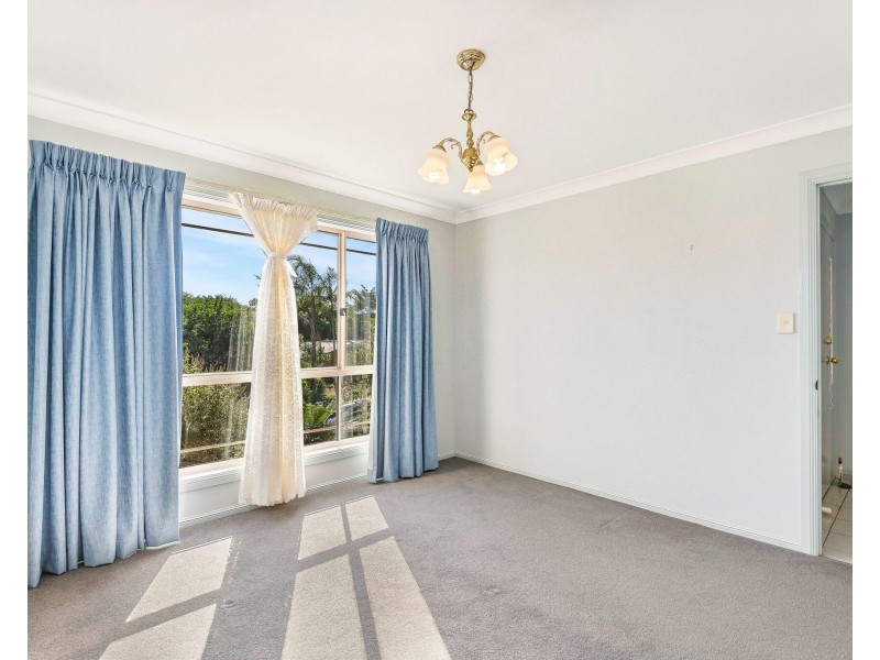 11 Cerreto Circuit, Wollongbar NSW 2477