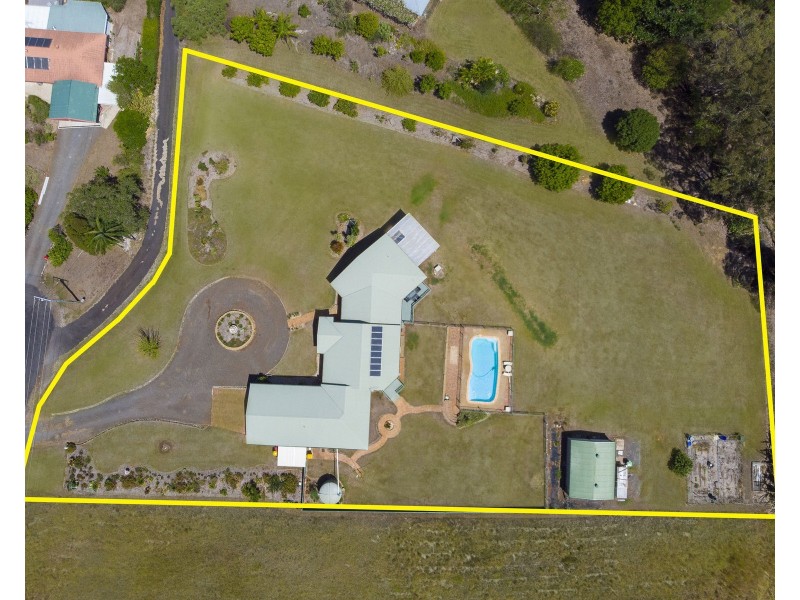 26 Highview Crescent, Modanville NSW 2480