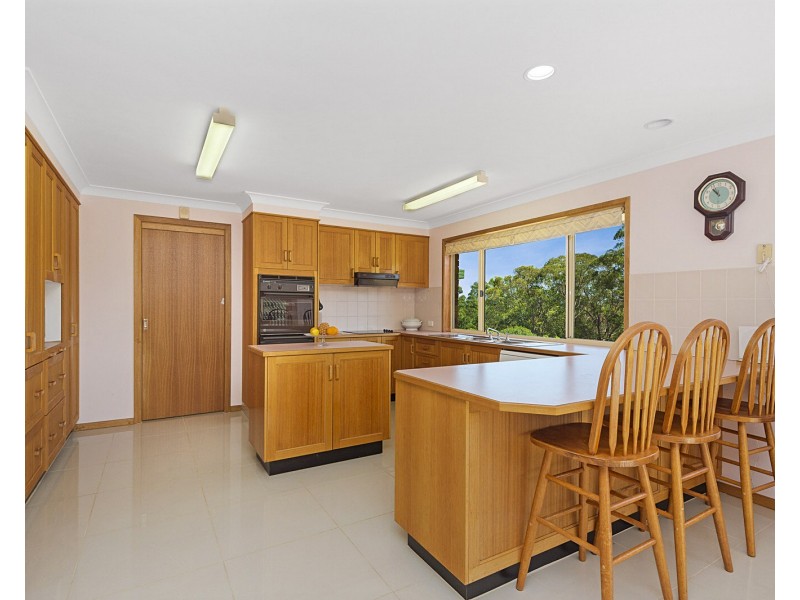 26 Highview Crescent, Modanville NSW 2480
