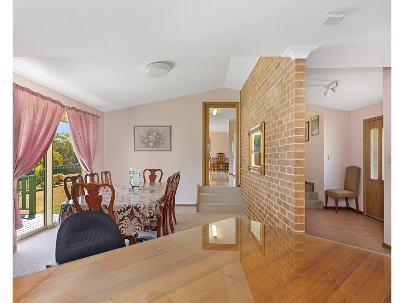 26 Highview Crescent, Modanville NSW 2480