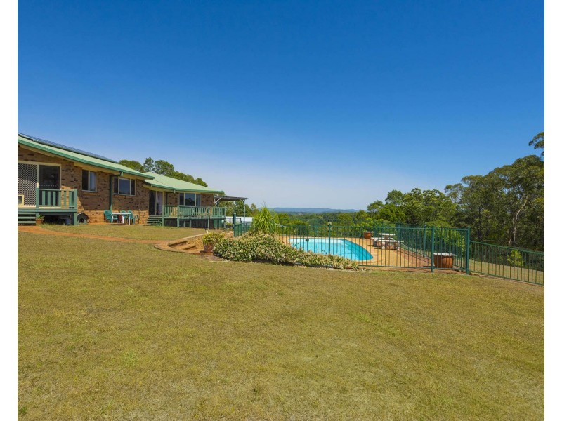 26 Highview Crescent, Modanville NSW 2480