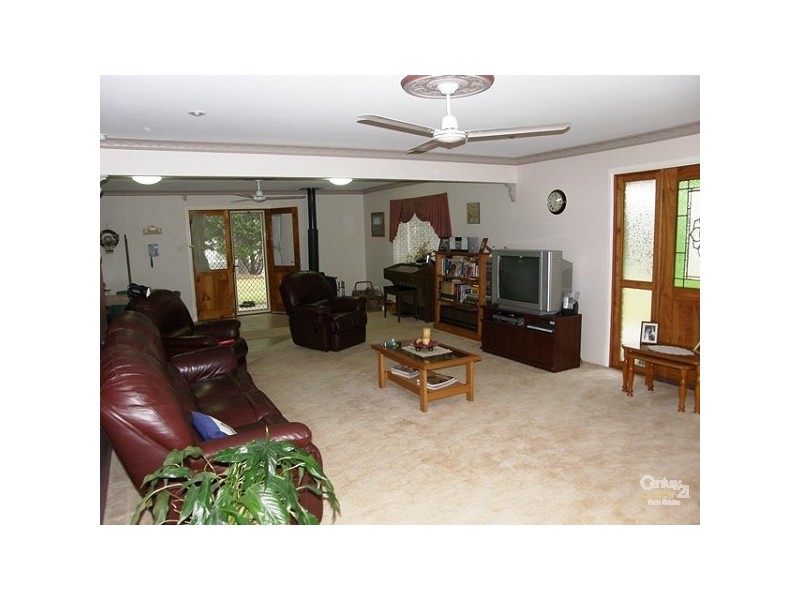 6 Saunders Road, Dyraaba NSW 2470