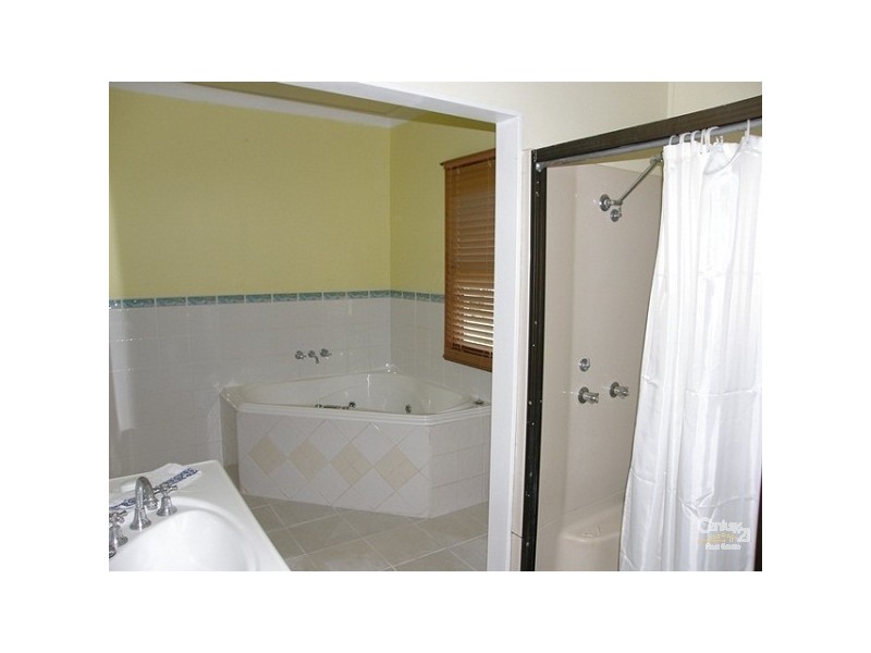 8 Commercial Road, Alstonville NSW 2477