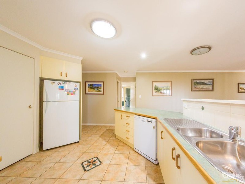 35 Funnell Drive, Modanville NSW 2480