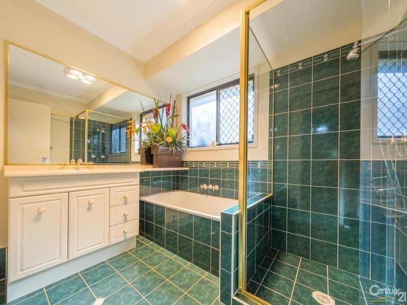 35 Funnell Drive, Modanville NSW 2480