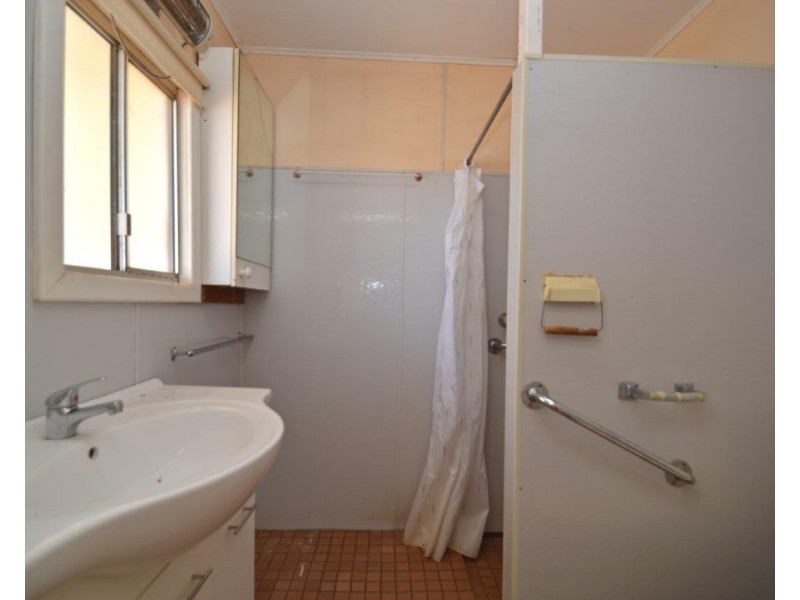 77 Creedon Street, Broken Hill NSW 2880