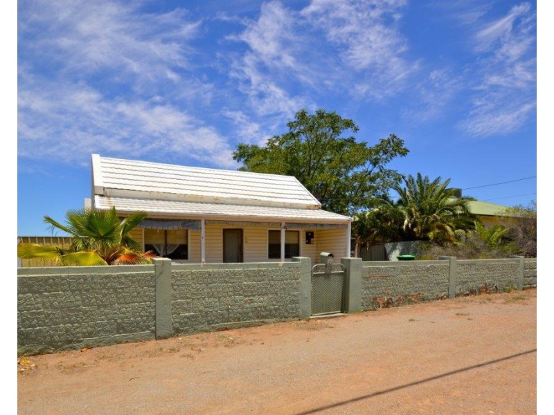77 Creedon Street, Broken Hill NSW 2880