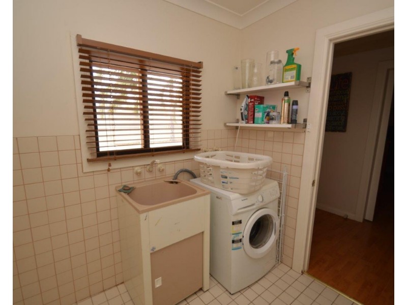 1 Railway Parade, Broken Hill NSW 2880