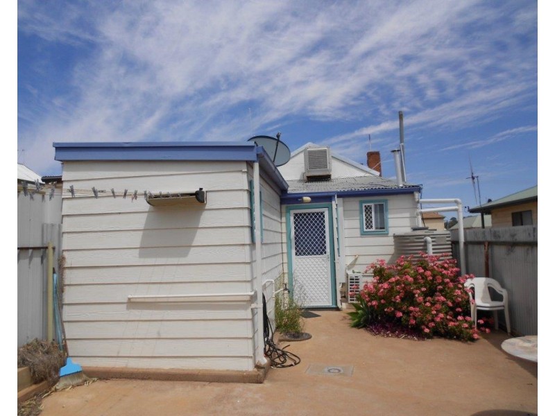 240  Chloride Street, Broken Hill NSW 2880