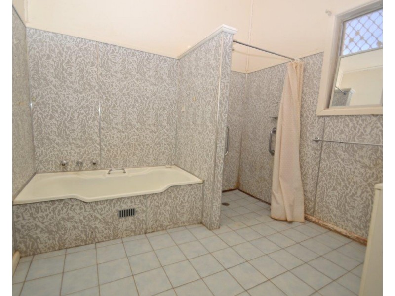 401 Cummins Street, Broken Hill NSW 2880