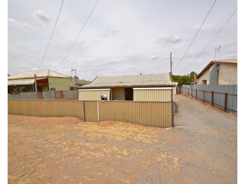695 Beryl Street, Broken Hill NSW 2880
