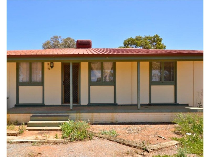 676 McGowen Street, Broken Hill NSW 2880