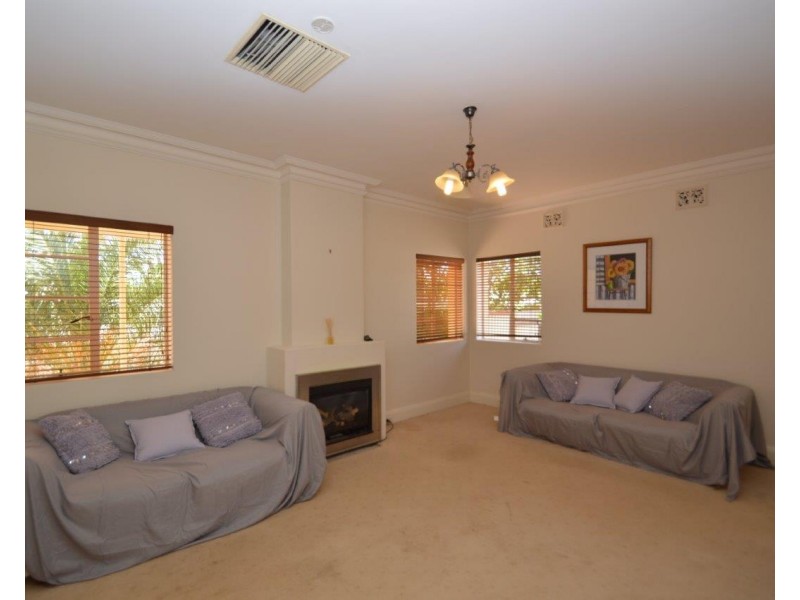 235 Buck Street, Broken Hill NSW 2880