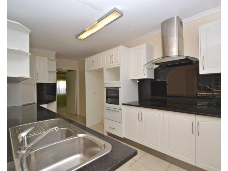 77 Eyre Street, Broken Hill NSW 2880