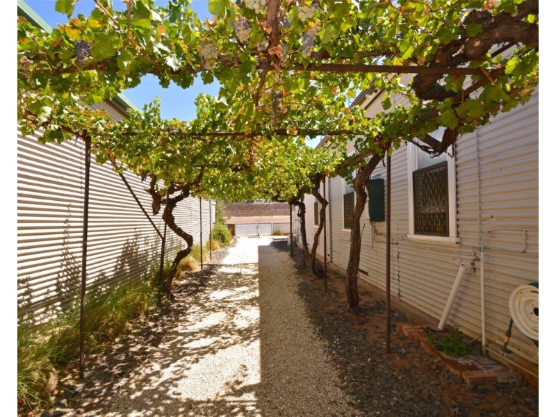 140 Bromide Street, Broken Hill NSW 2880