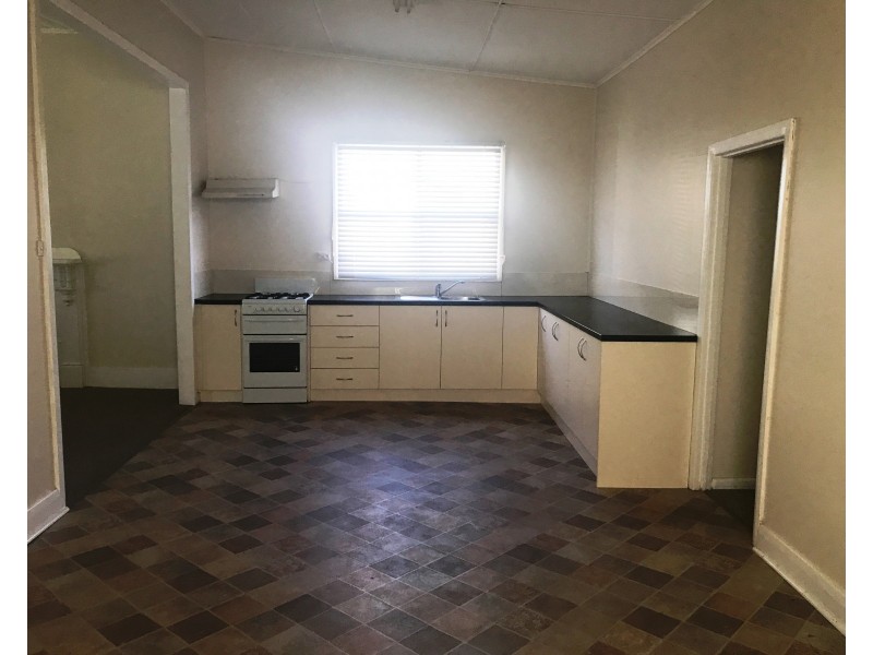 120 Piper Street, Broken Hill NSW 2880