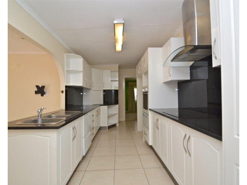 77 Eyre Street, Broken Hill NSW 2880