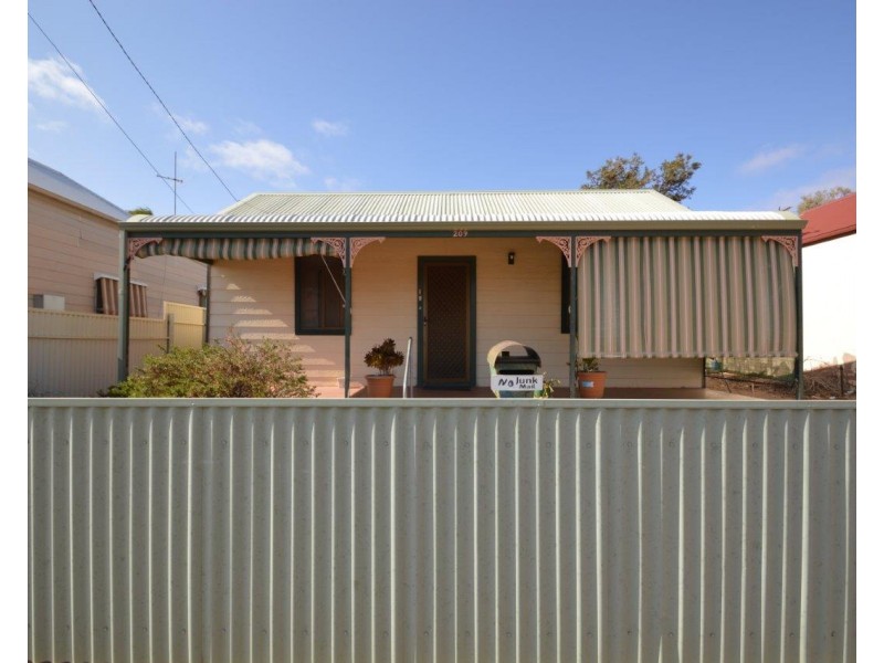 209 Newton Street, Broken Hill NSW 2880