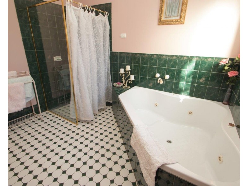 104 Piper Street, Broken Hill NSW 2880