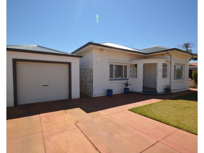 594 Fisher Street, Broken Hill NSW 2880