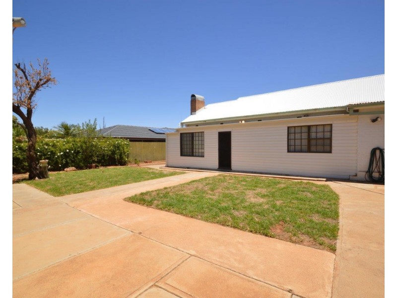 147 Knox Street, Broken Hill NSW 2880