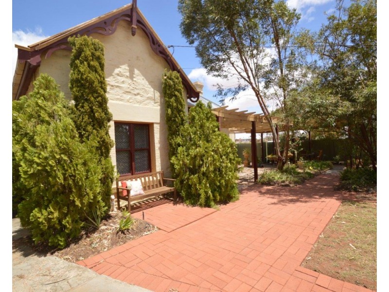 331 Cummins Street, Broken Hill NSW 2880