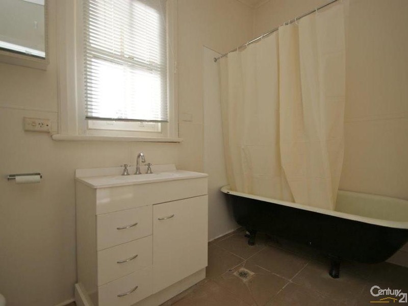 23 Nicholls Street, Broken Hill NSW 2880